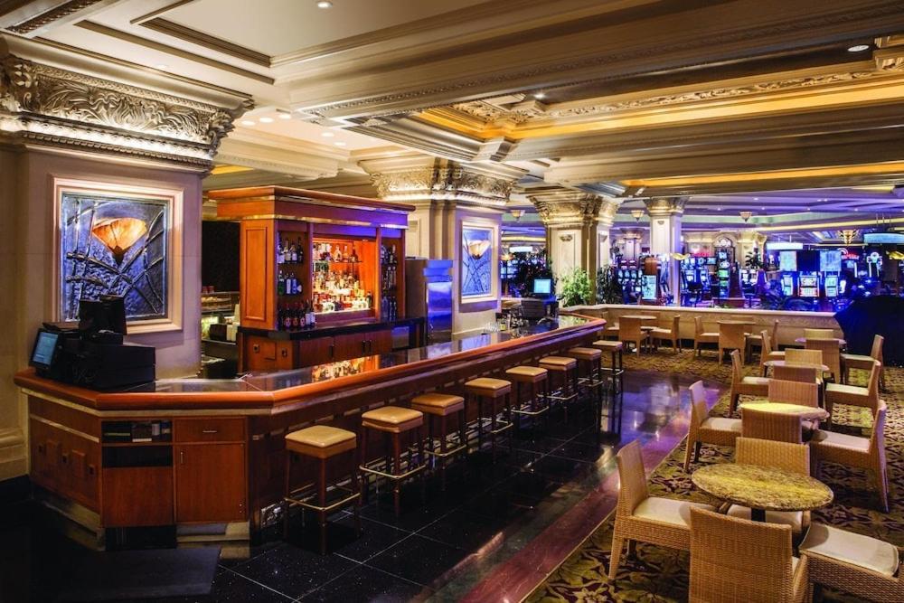 Mandalay Bay Resort And Casino By Suiteness Лас-Вегас Экстерьер фото