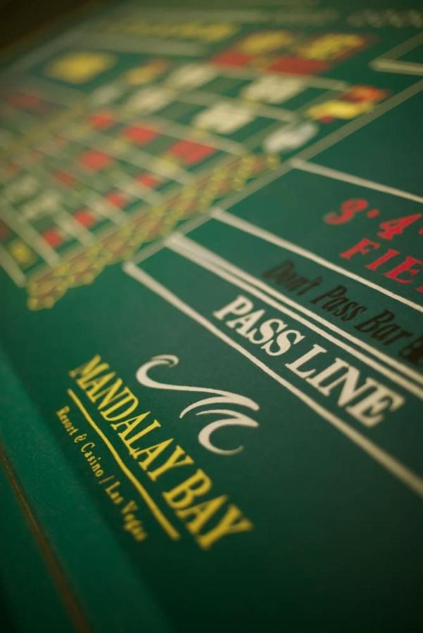 Mandalay Bay Resort And Casino By Suiteness Лас-Вегас Экстерьер фото